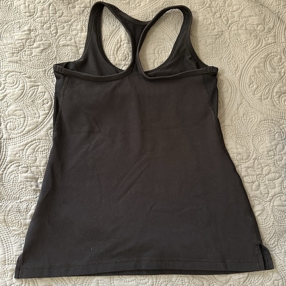 Nike workout tank - Picture 2 of 5
